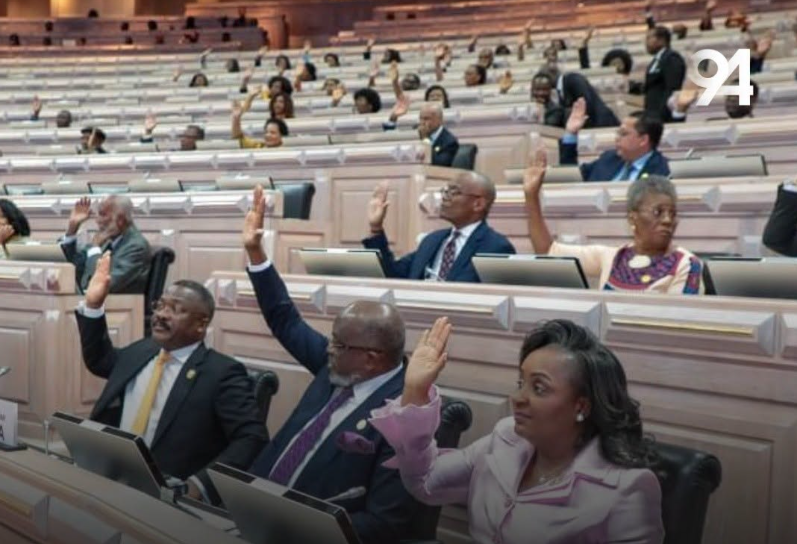 Parlamento aprova novo imposto sobre rendimentos e promete sistema fiscal mais simples a partir de 2027